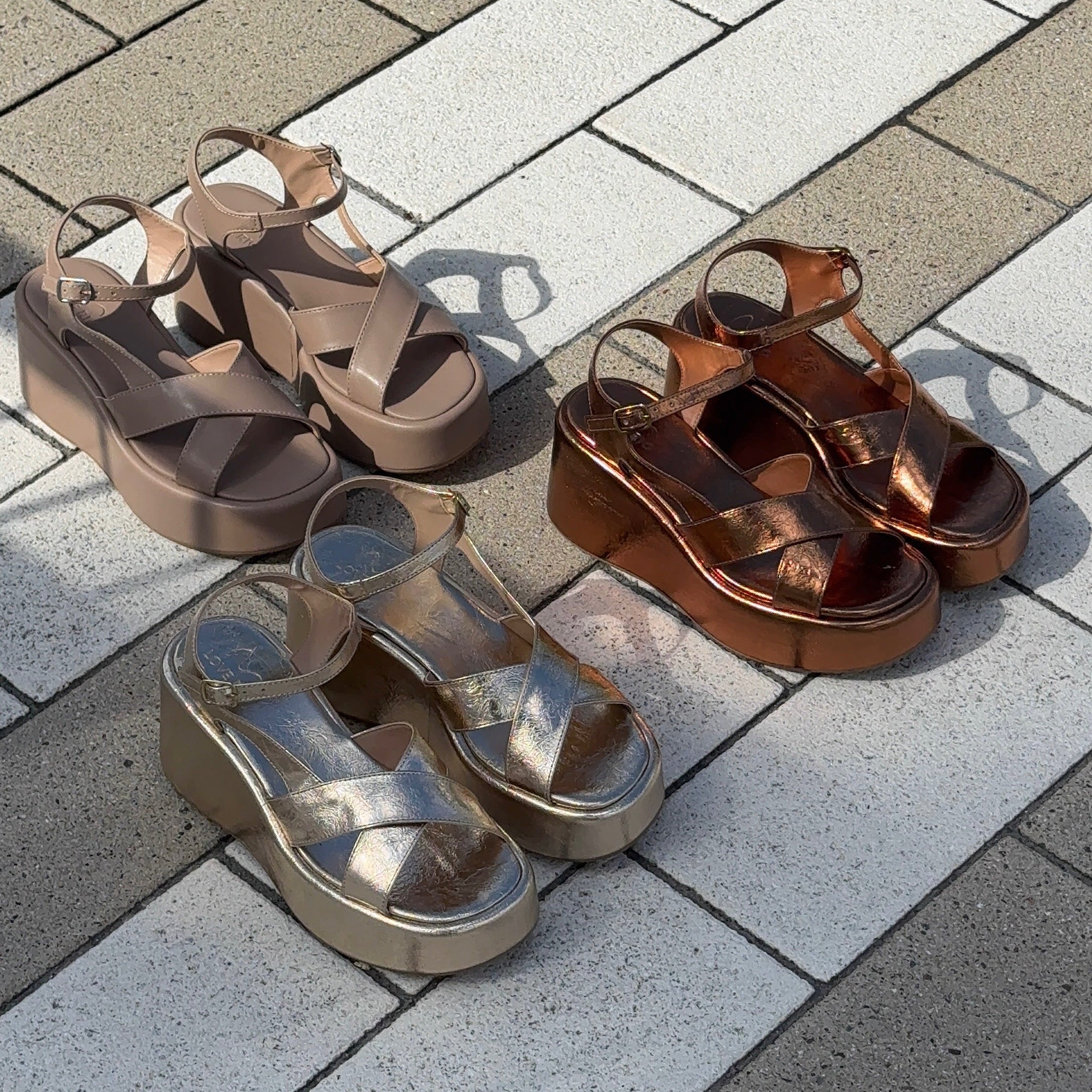 Love Rio Alto Wedge Sandal - Champagne